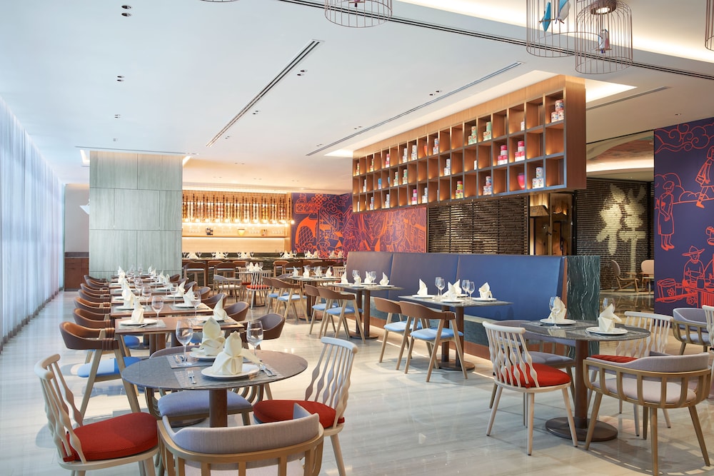 Capri By Fraser, China Square / Singapore 70/83