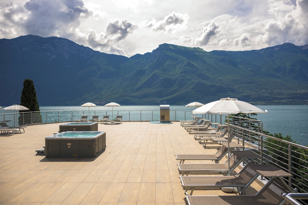 Hotel Sogno Del Benaco 55/63