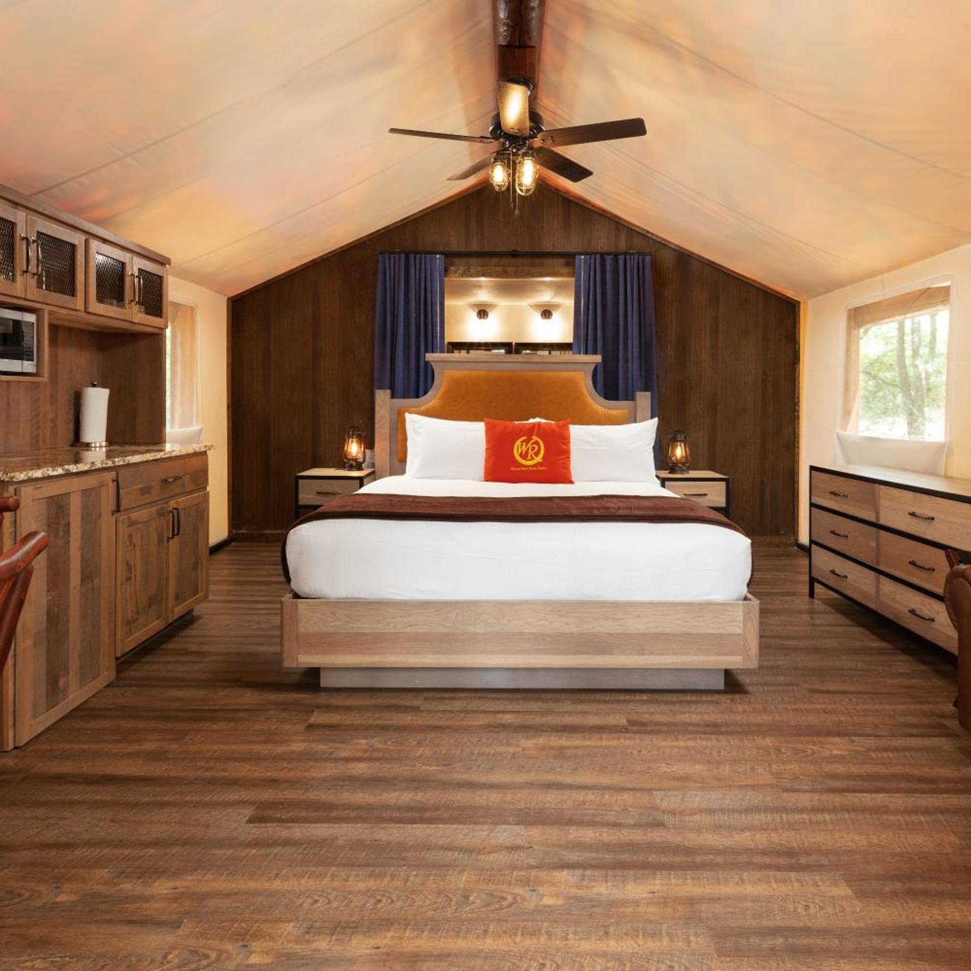 Glamping, Luxury