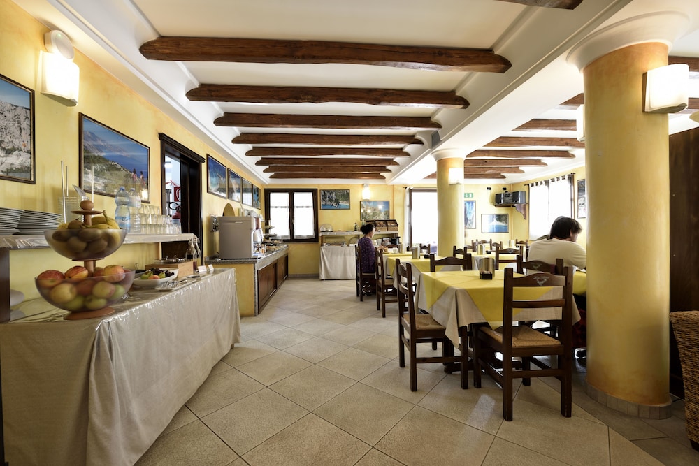 Nicoletta Hotel 46/69