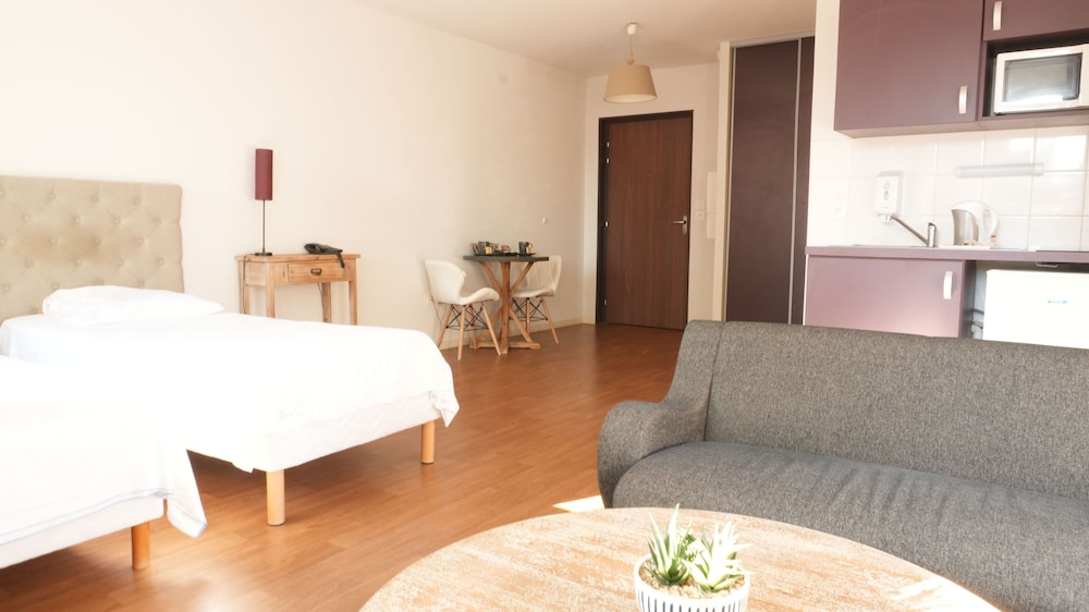 Zenao Appart'hotel Nevers 22/63