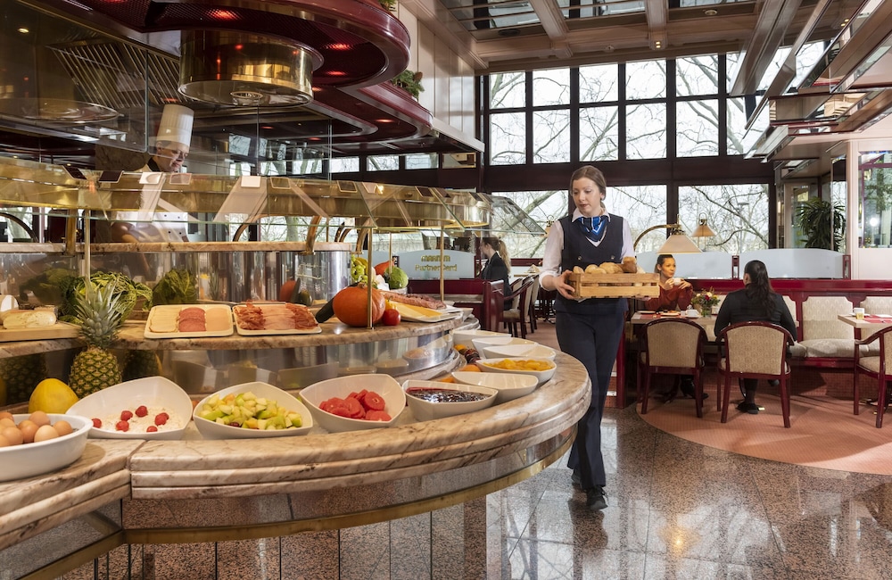 Maritim Hotel Koln 39/55