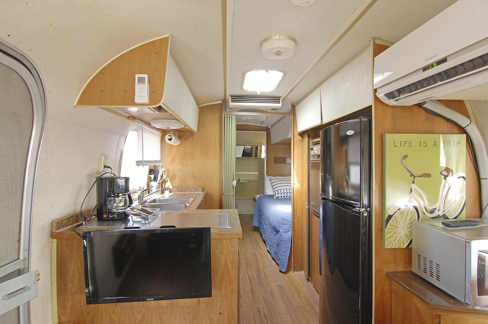 Palm Canyon Hotel and RV Resort 60/73