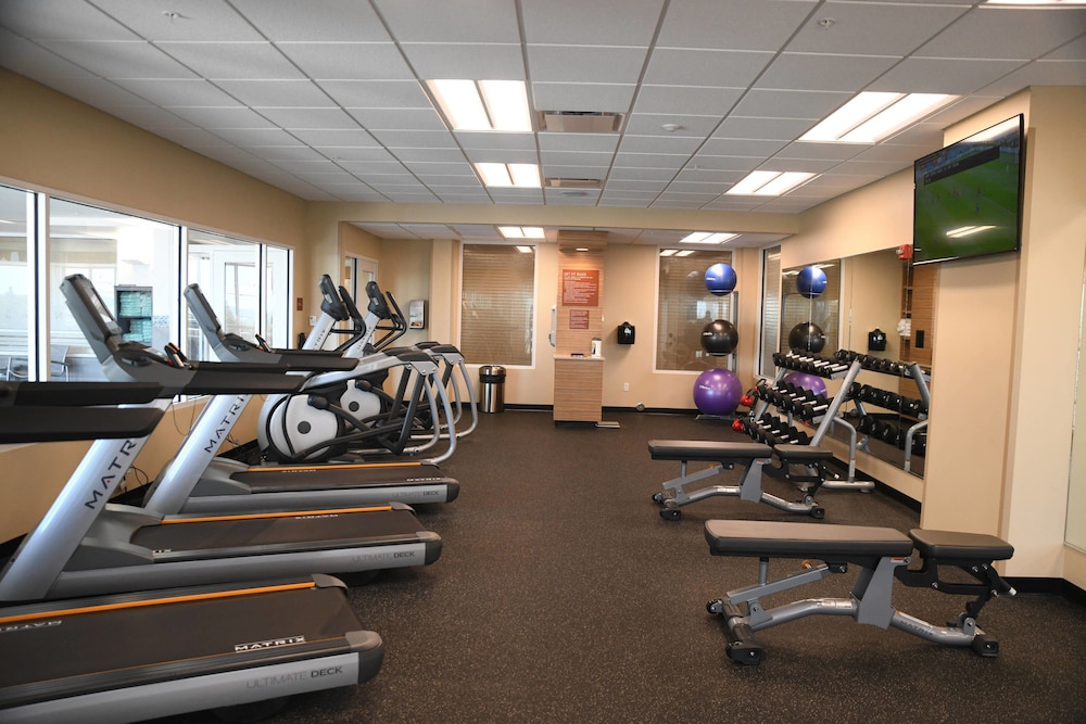 Towneplace Suites Kansas City At Briarcliff 27/45