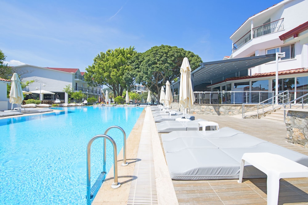 Grand Emir Hotel & SPA 43/85