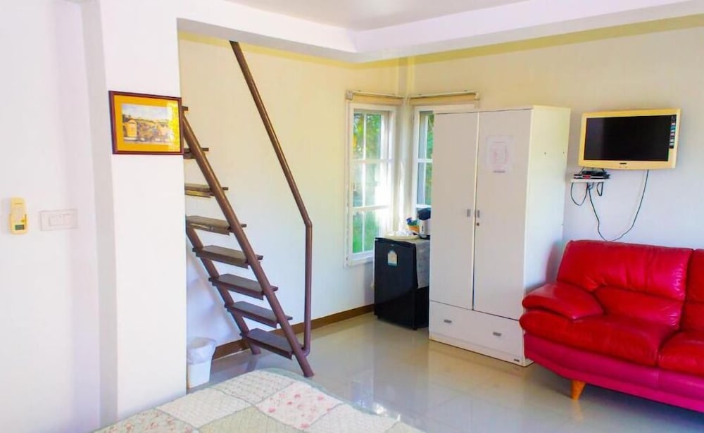 Cottages At Hill Resort 32/50