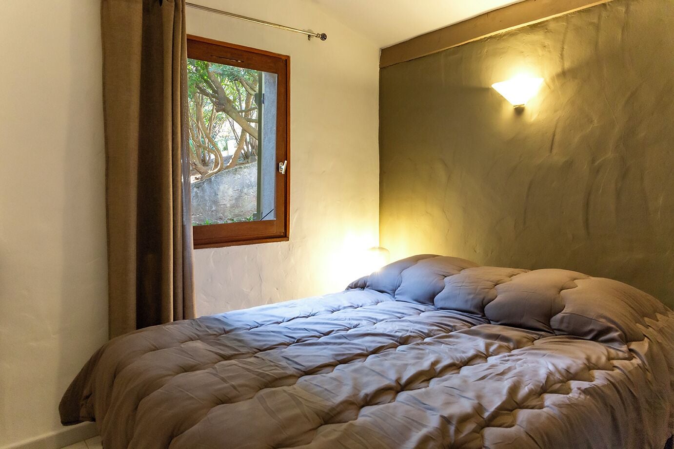 3 BEDROOMS, APARTMENT