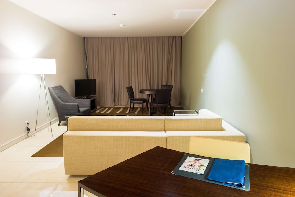 Noom Hotel Dakar Sea Plaza, a member of Radisson Individuals 64/75