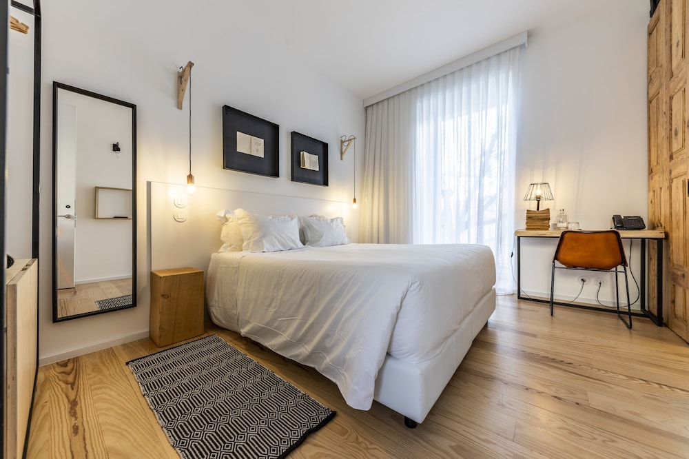 SAPIENTIA BOUTIQUE HOTEL 32/73