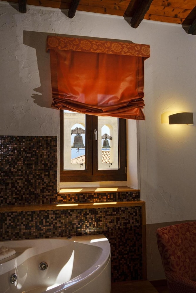 HOTEL MEDICI 35/41