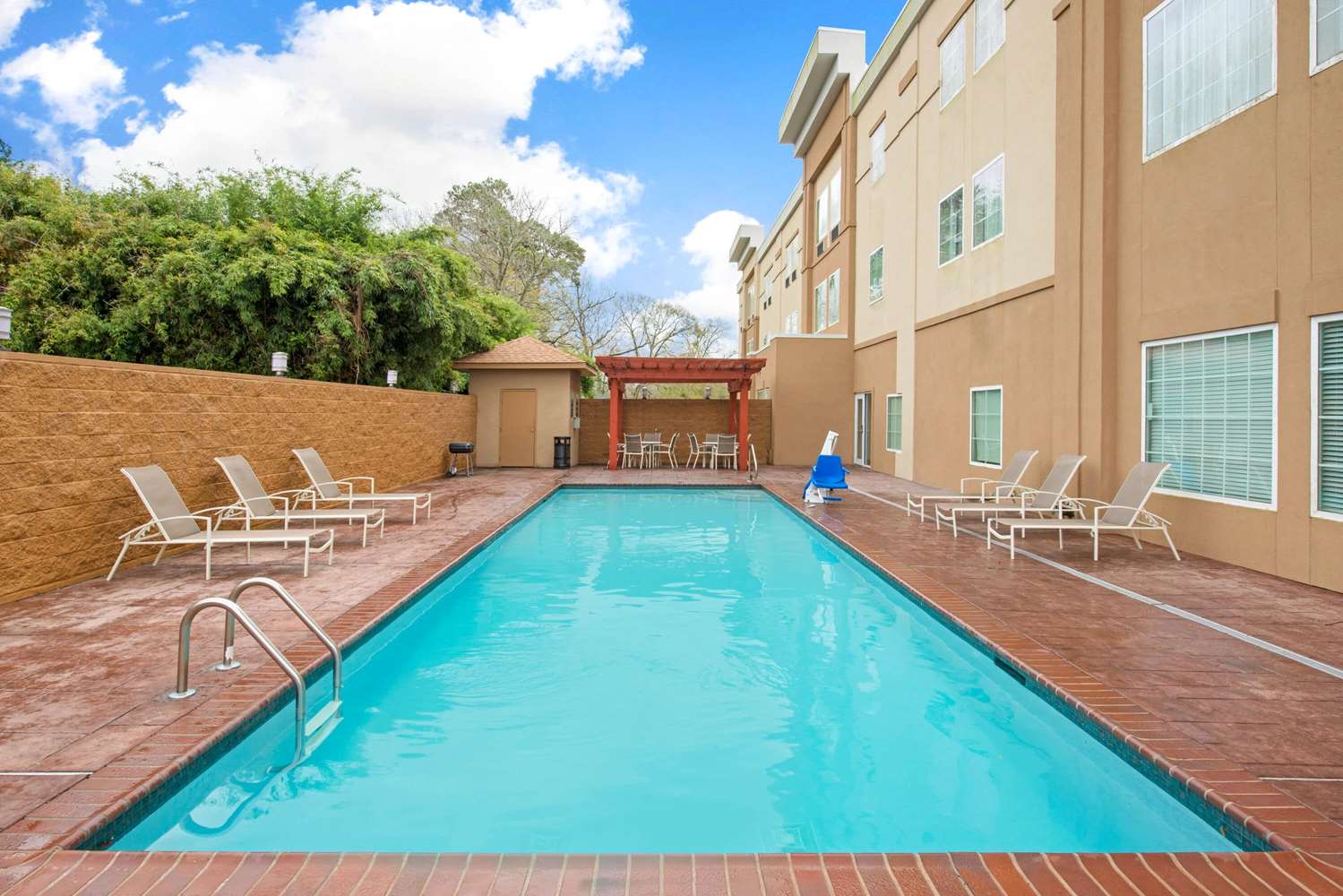 La Quinta Inn And Suites By Wyndham Lake Charles - Westlake 42/45