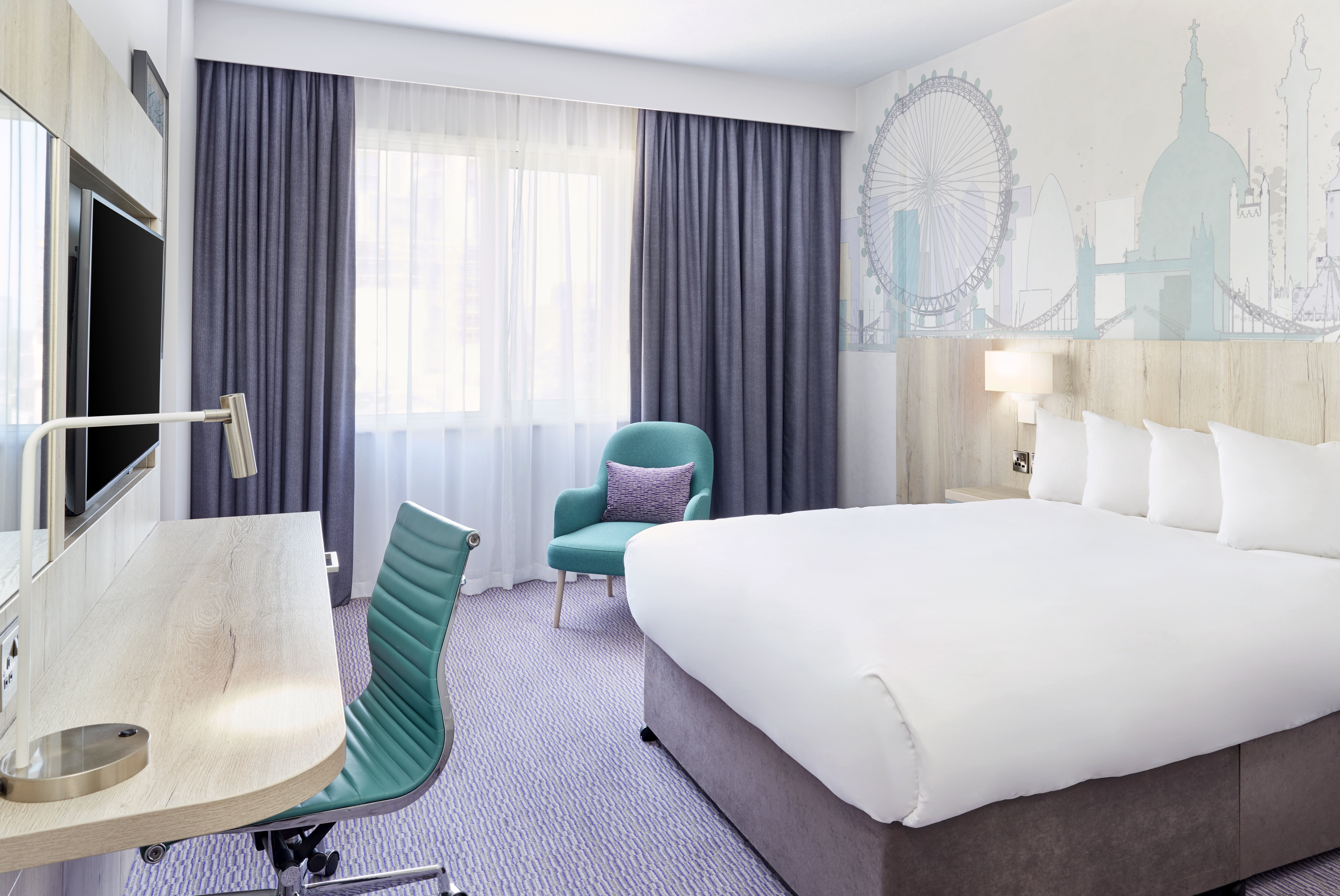 SUPERIOR, KING BED