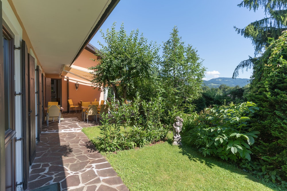 Hotel Pension Haus Arenberg 42/50