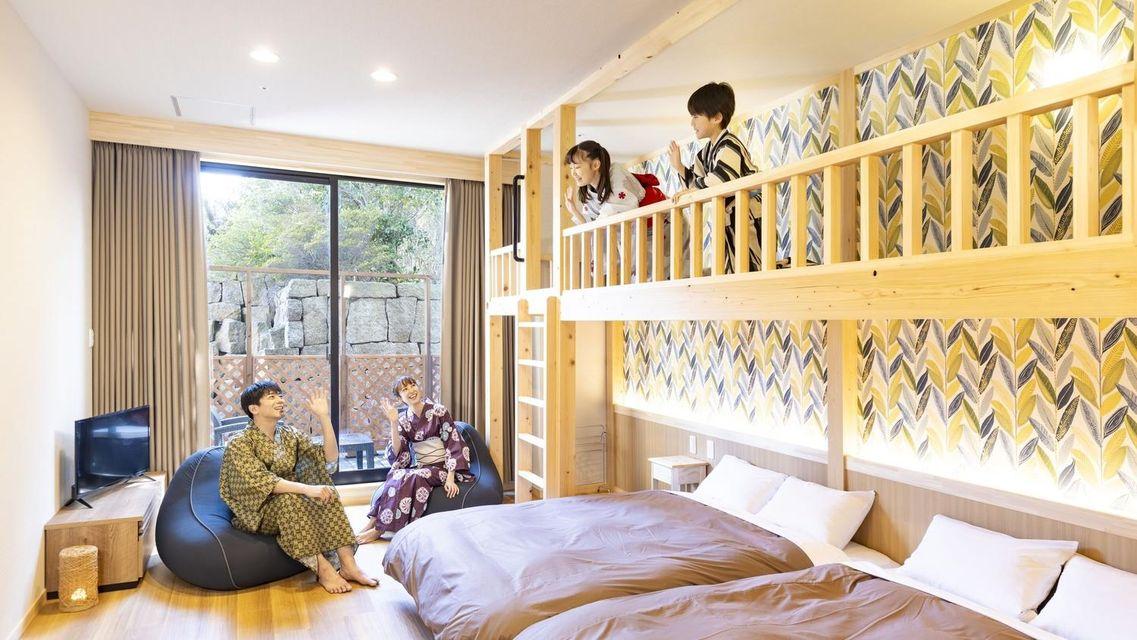 Western, Superior, 4 Beds, No Bathroom