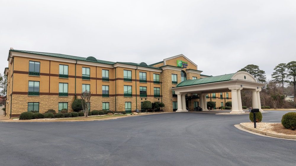 Holiday Inn Express Hotel And Suites Macon West 8/63