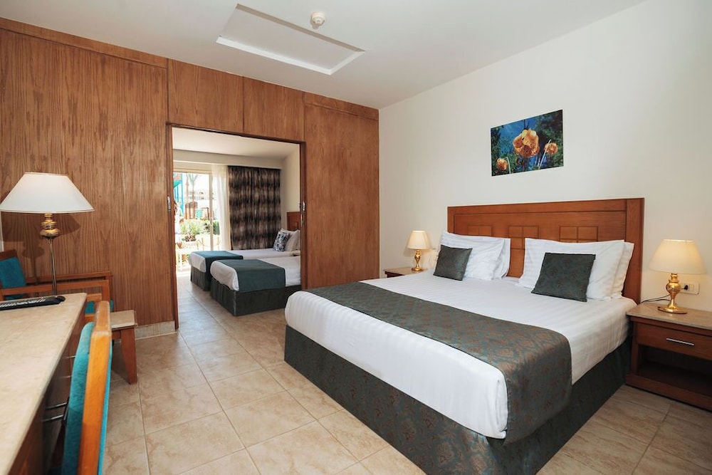 SUNRISE Serano Club Resort 22/61