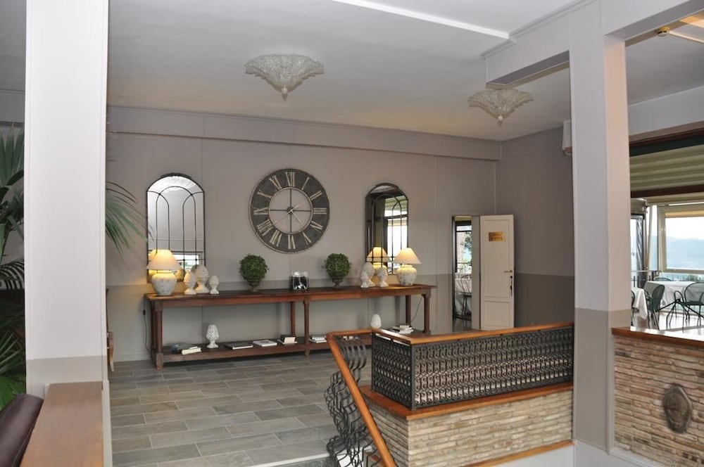 Hotel San Luca 2/48