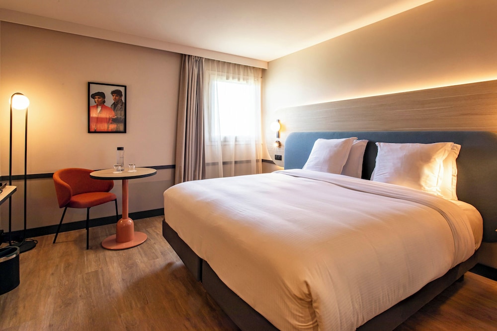 Mercure Angouleme Hotel de France 28/72