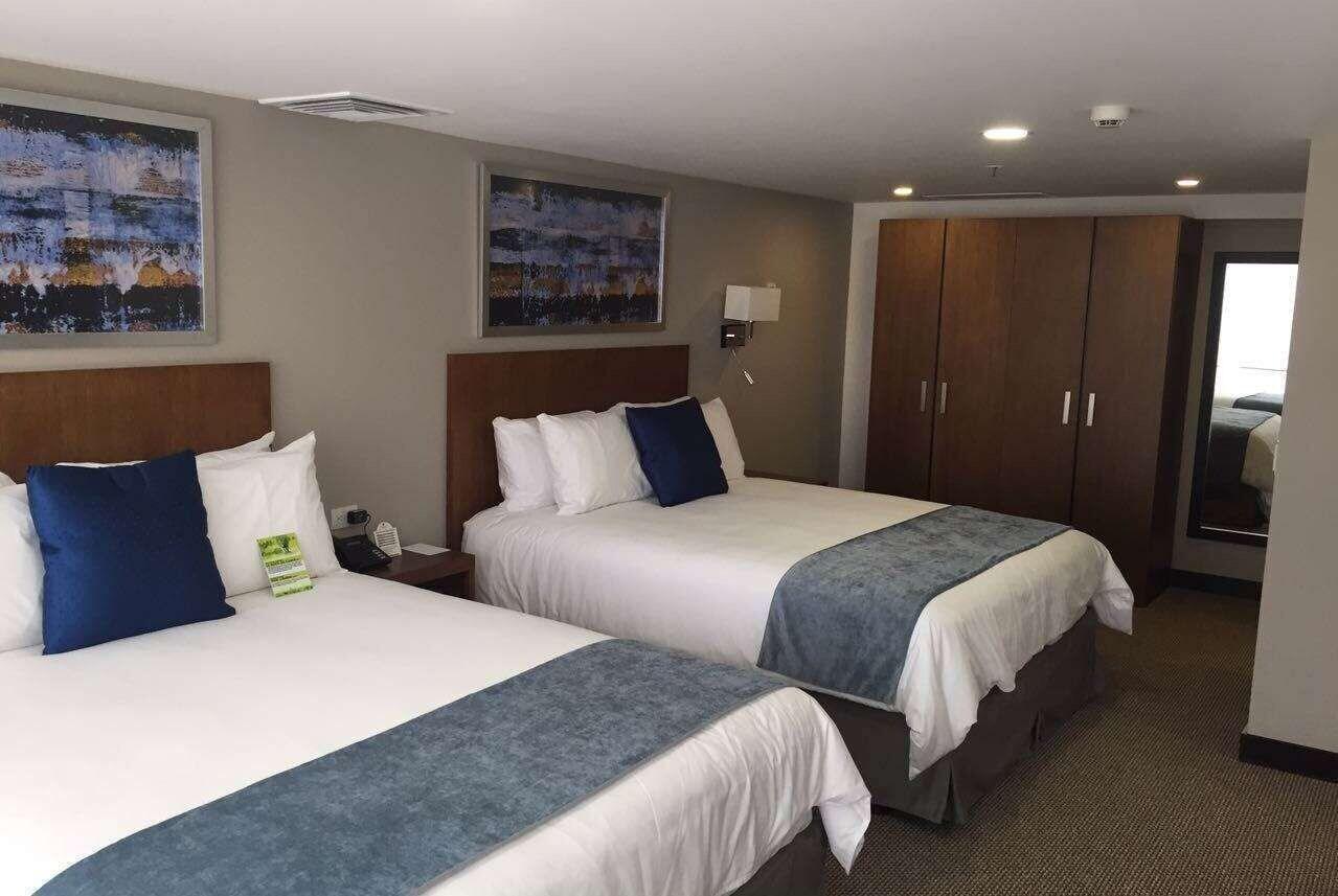 غرفة تنفيذية بسرير مزدوج، Wyndham Manta Sail Plaza Hotel and Convention Center 2/5