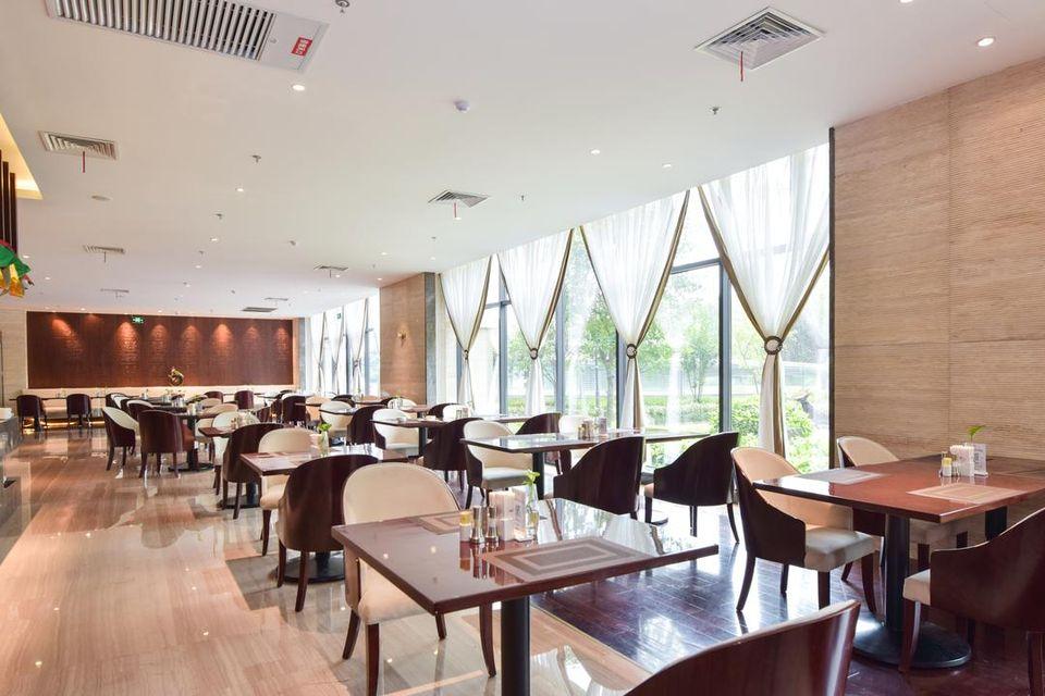 Bright Hotel Huaibei 32/37