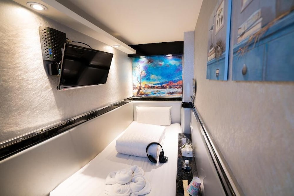 Kenting Starry Sky - Space Capsule 42/60