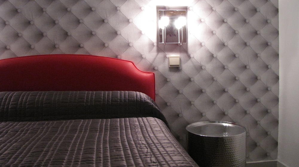HOTEL DE FRANCE 30/55