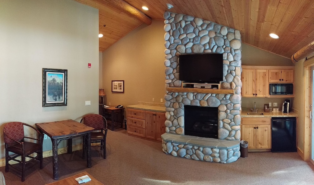 BEST WESTERN PONDEROSA LODGE 31/41