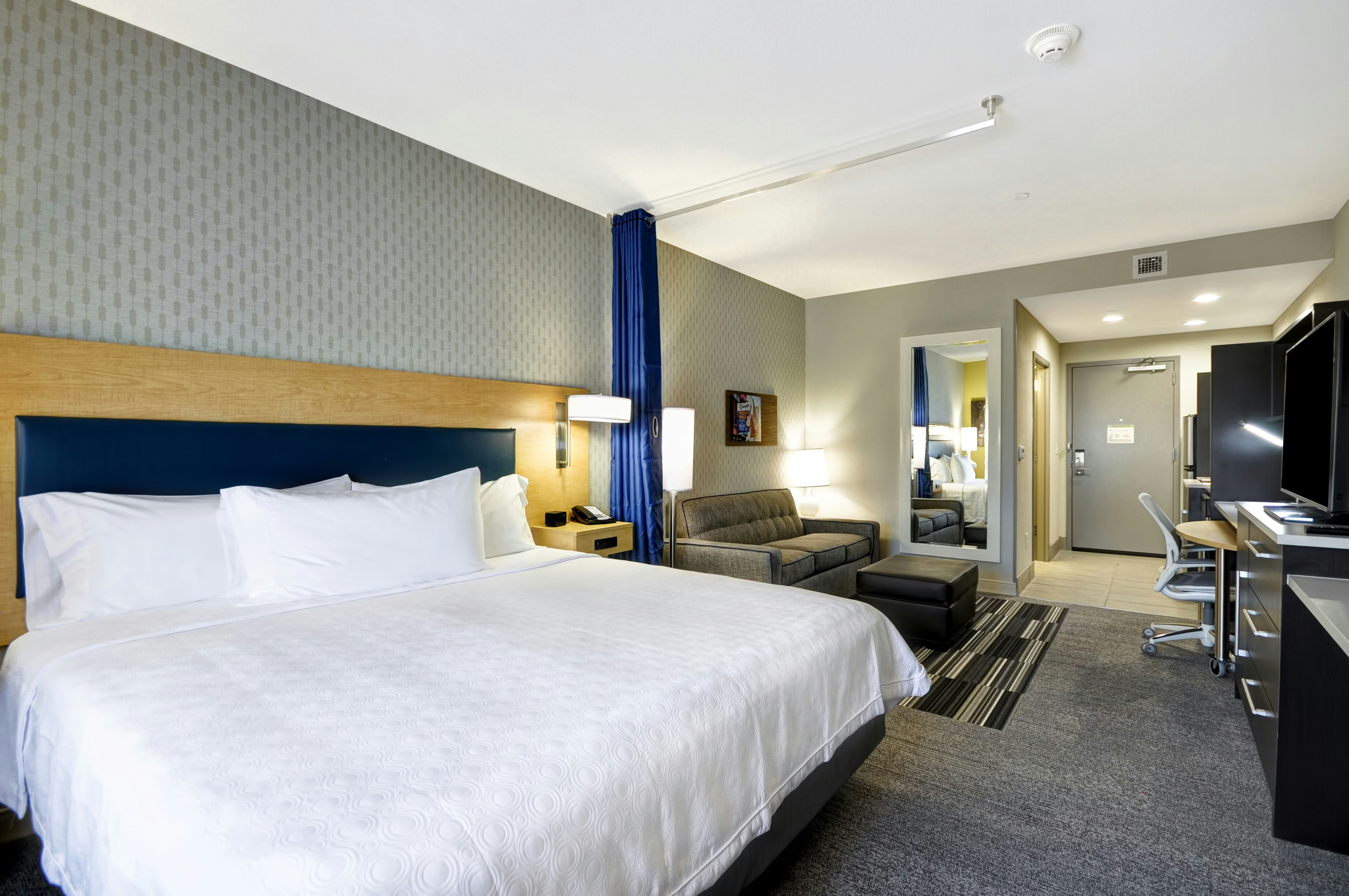 Studio, Suite, King Bed