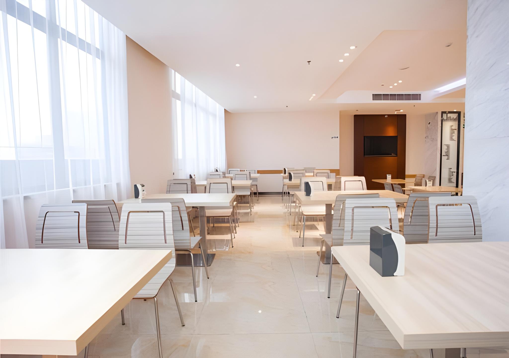 City Comfort Inn(Zhanjiang Haibin Park) 38/50