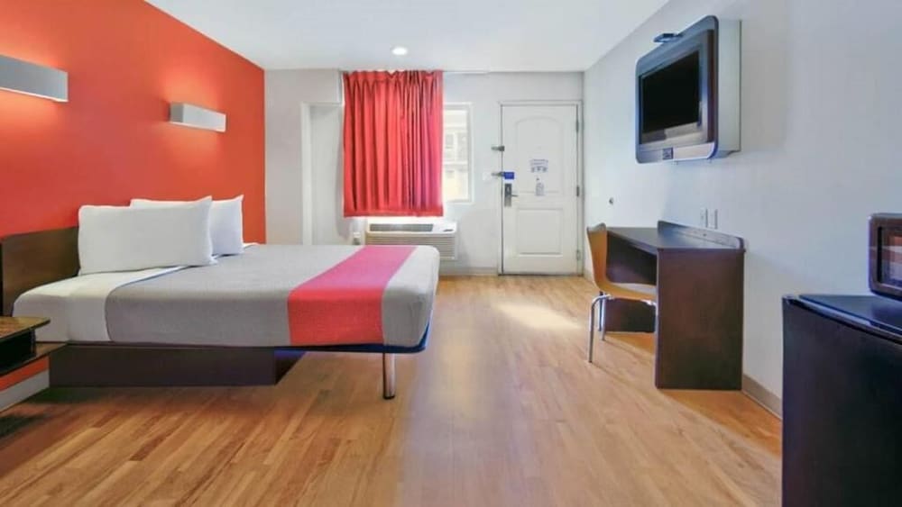 Motel6 Victorville, CA - Apple Valley 10/49