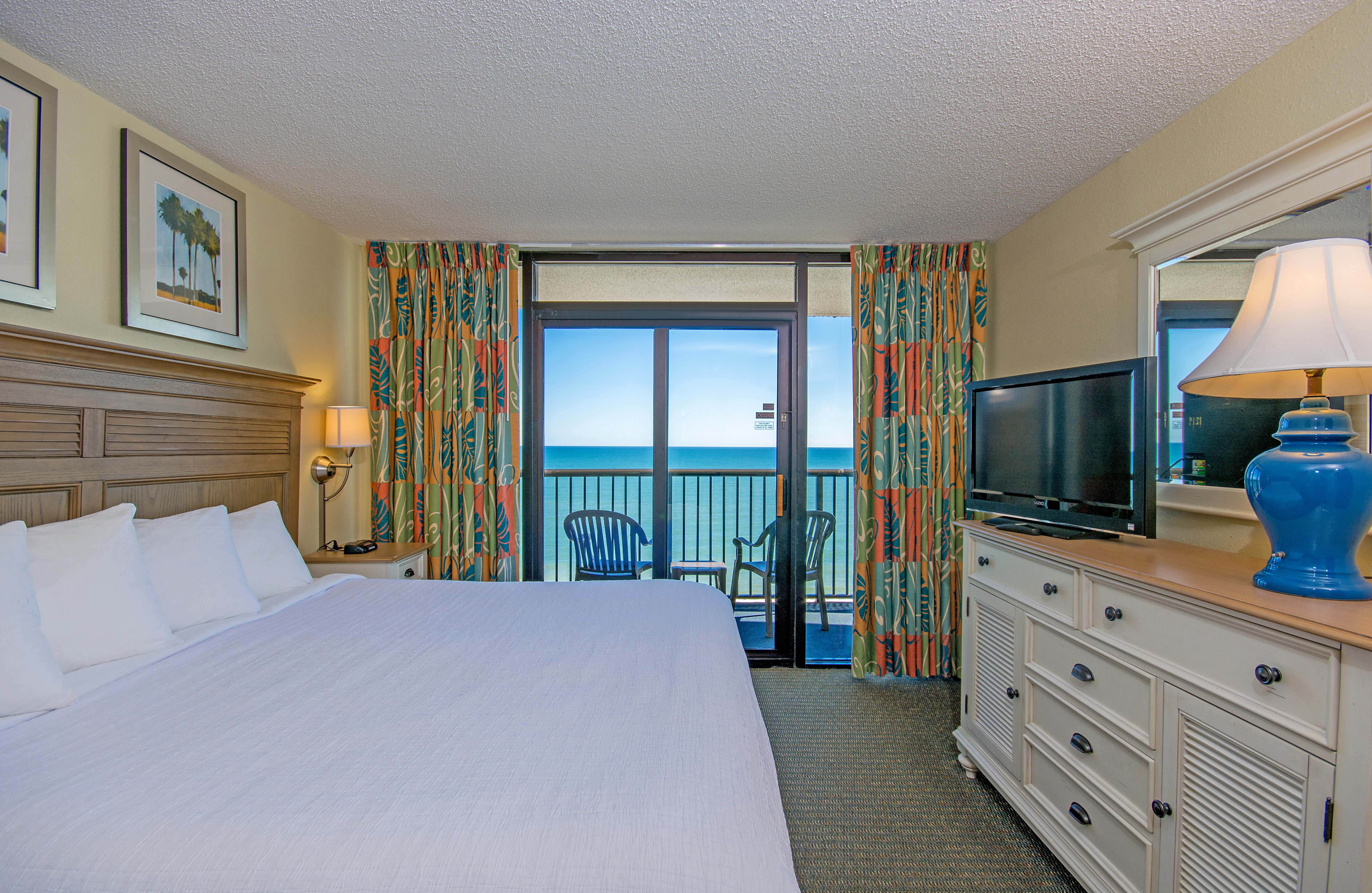 3 Bedrooms, Mariner, Condo, Ocean Front، Compass Cove Resort 2/3