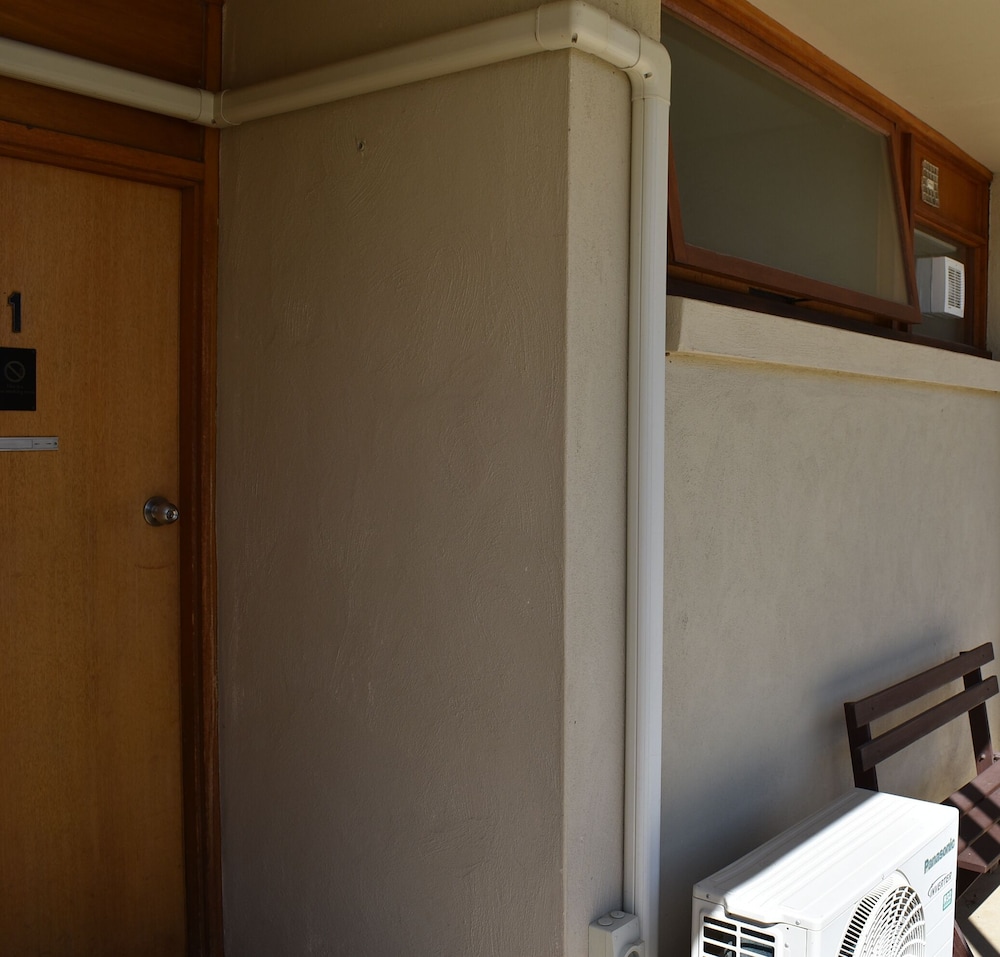 COONAWARRA MOTOR LODGE 24/38