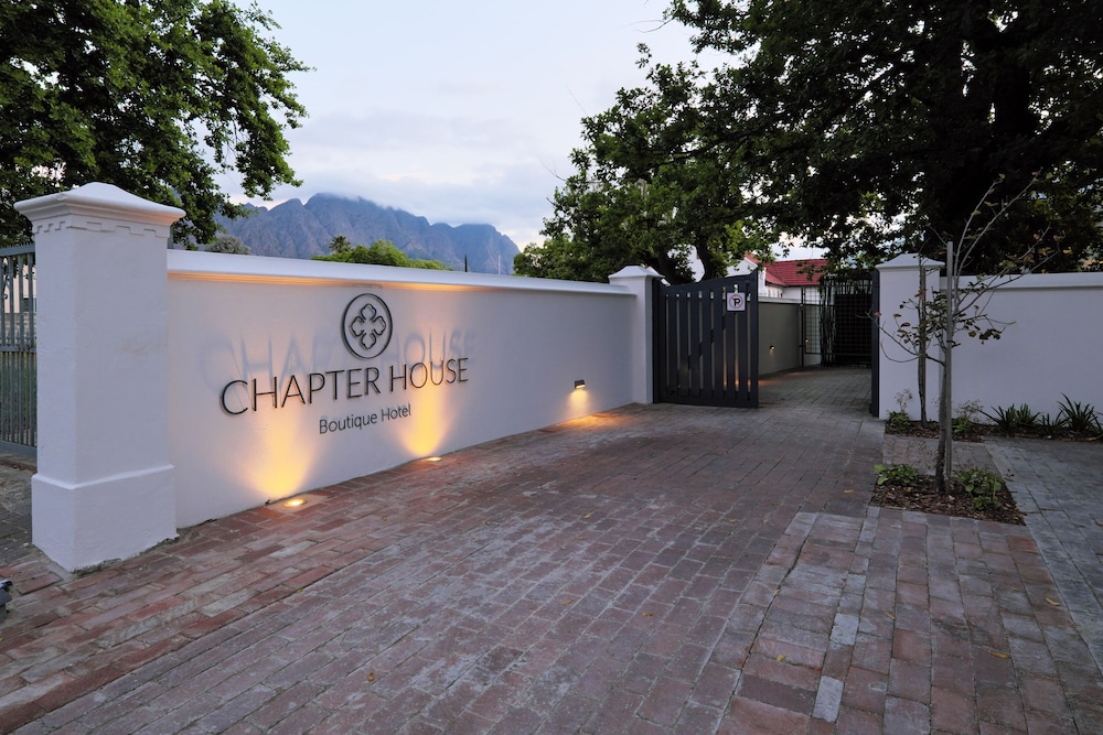 Chapter House Boutique Hotel 29/38
