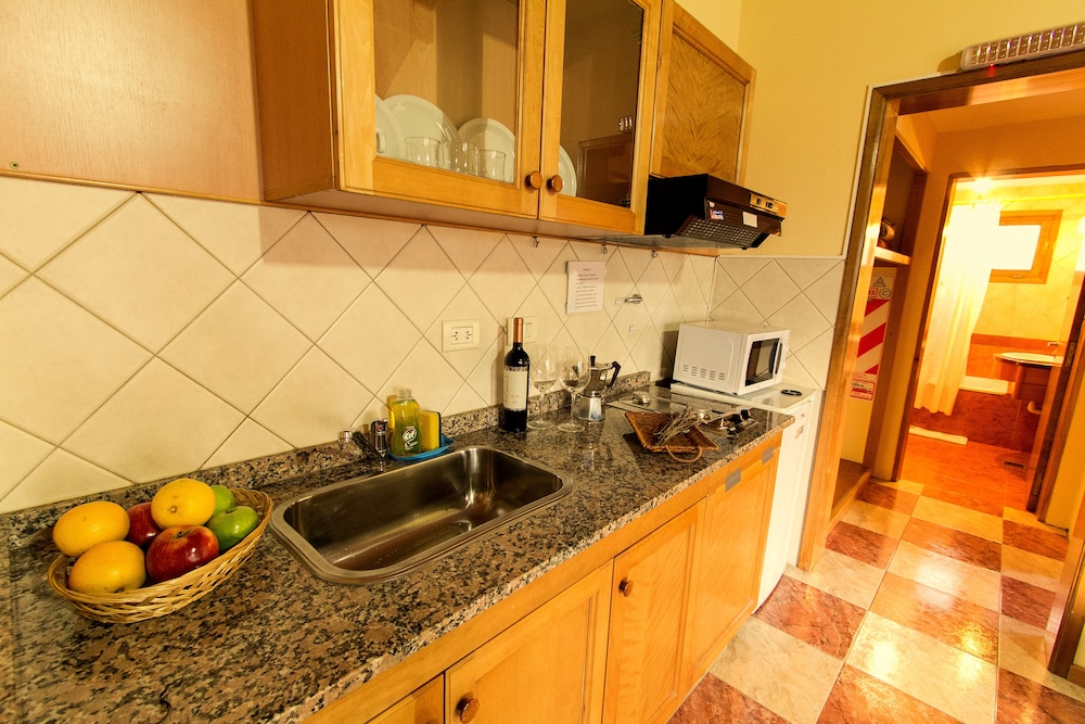 Linda Vista Apart Hotel 40/41