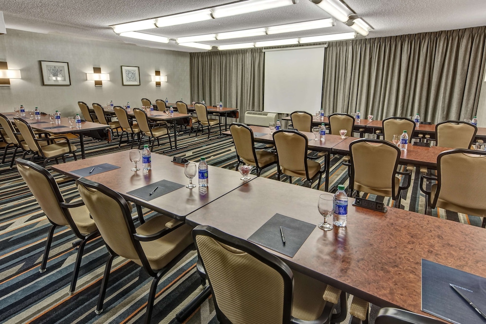 Hilton Knoxville Airport 58/81