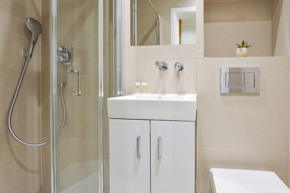 Queensborough Terrace Serviced Apartments 37/50