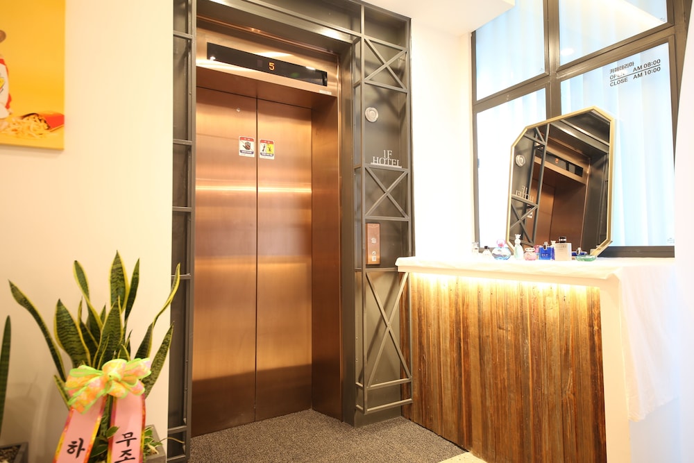 Vantt Hotel 7/47