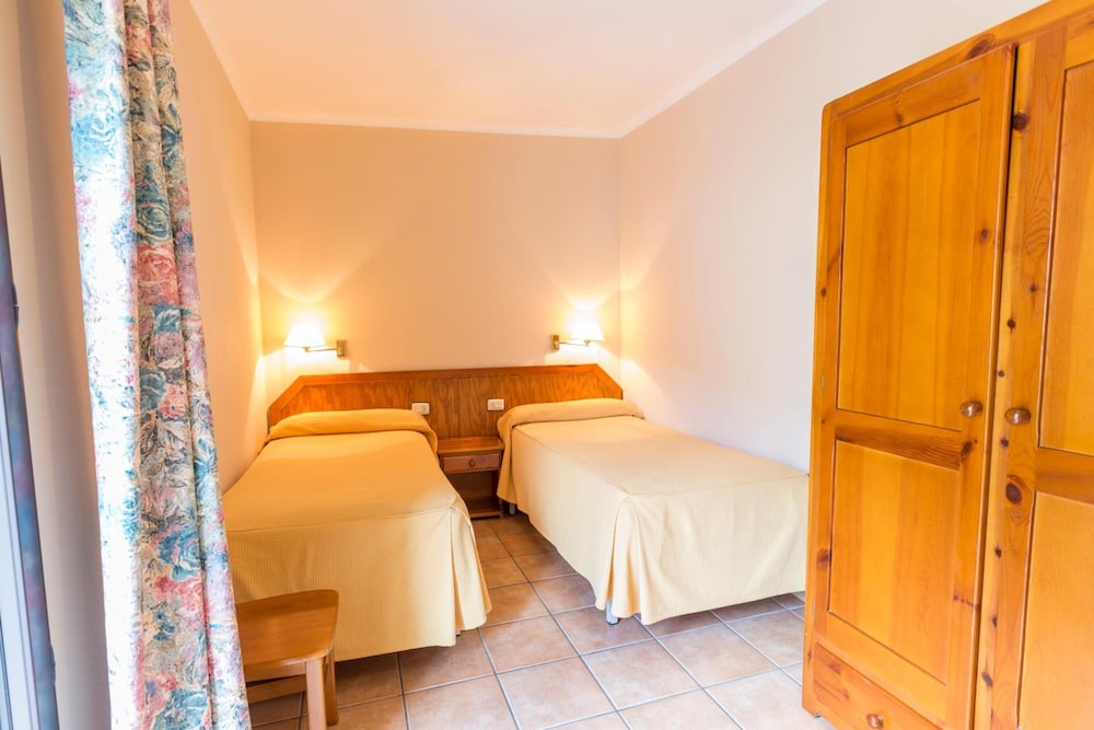 Hotel Paris 21/39