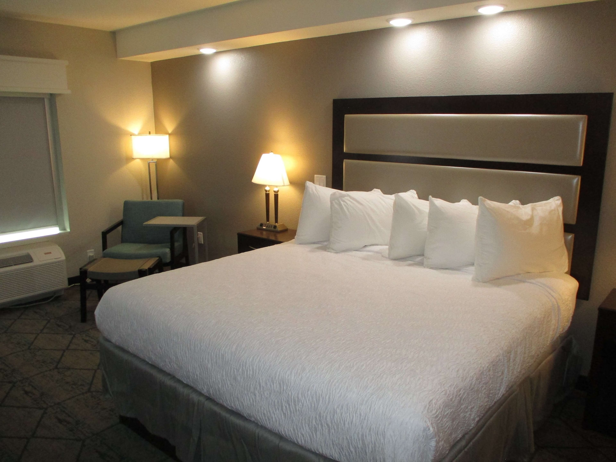 Standard, King Bed