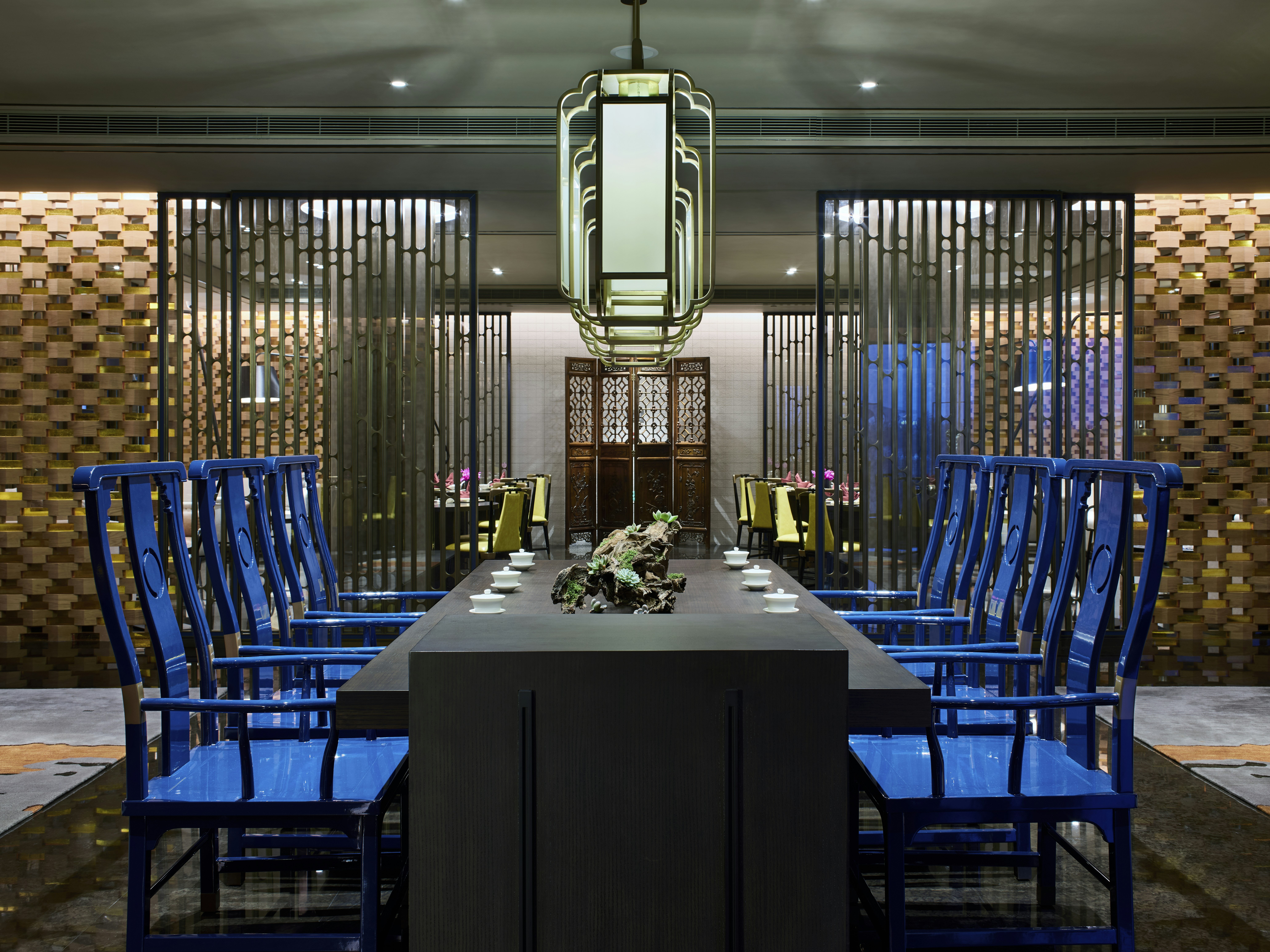 Intercontinental Shanghai Wonderland 25/50