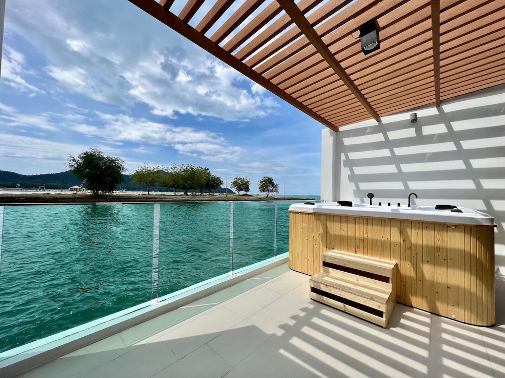 Baan Tah On The Sea 18/43