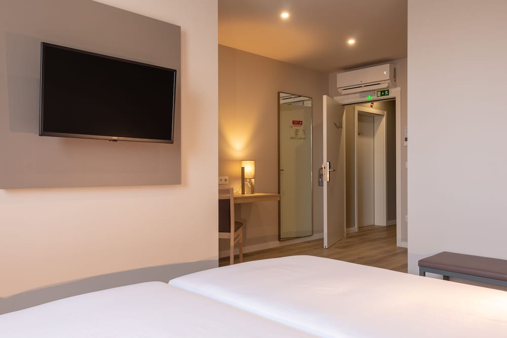 STANDARD, TWIN BEDS
