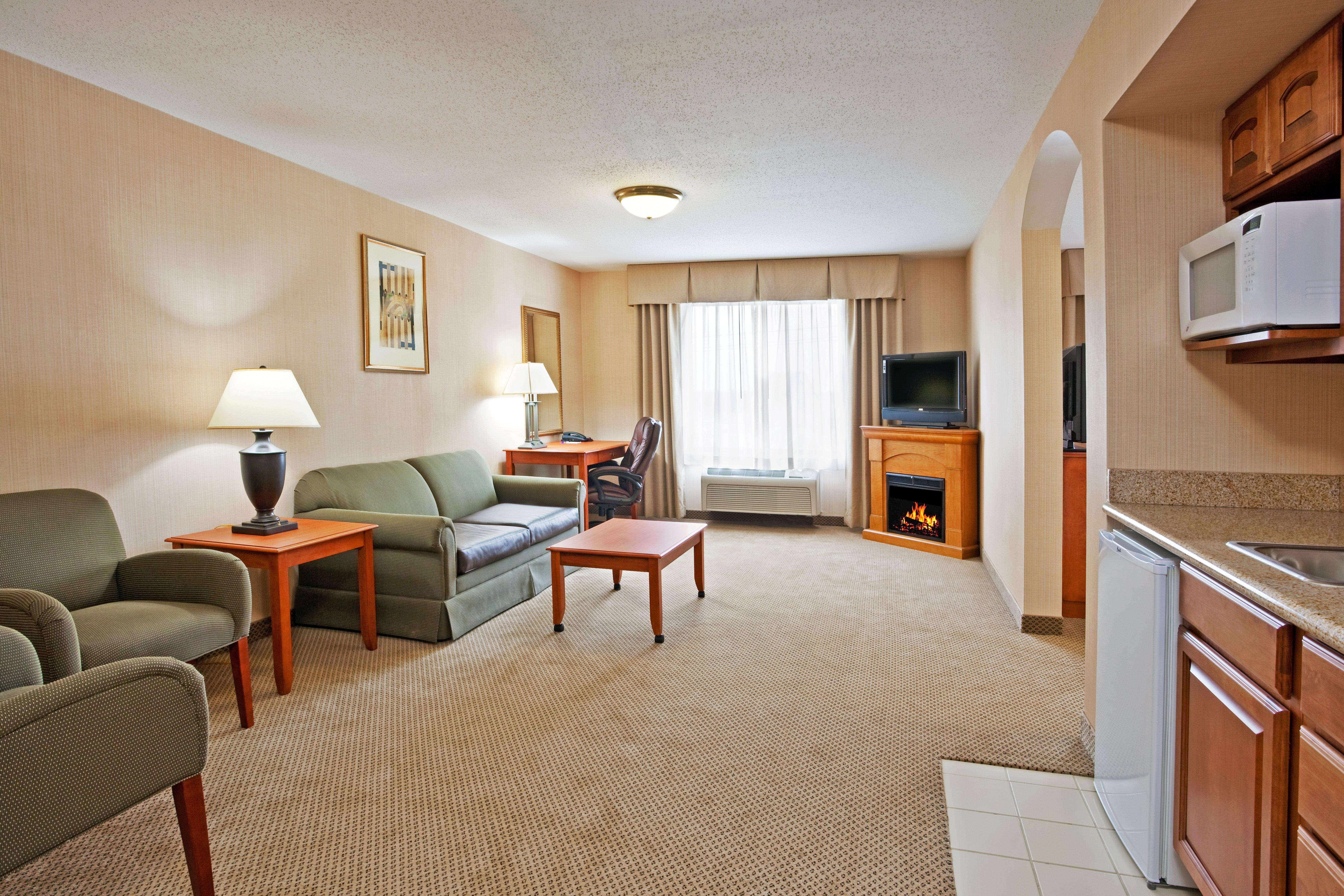 2 Bedrooms, Suite, Double Bed