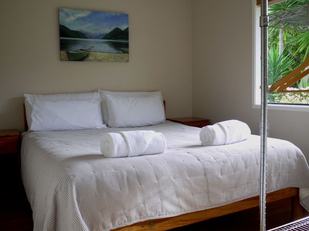 Bay of Islands Holiday Apartments 14/50