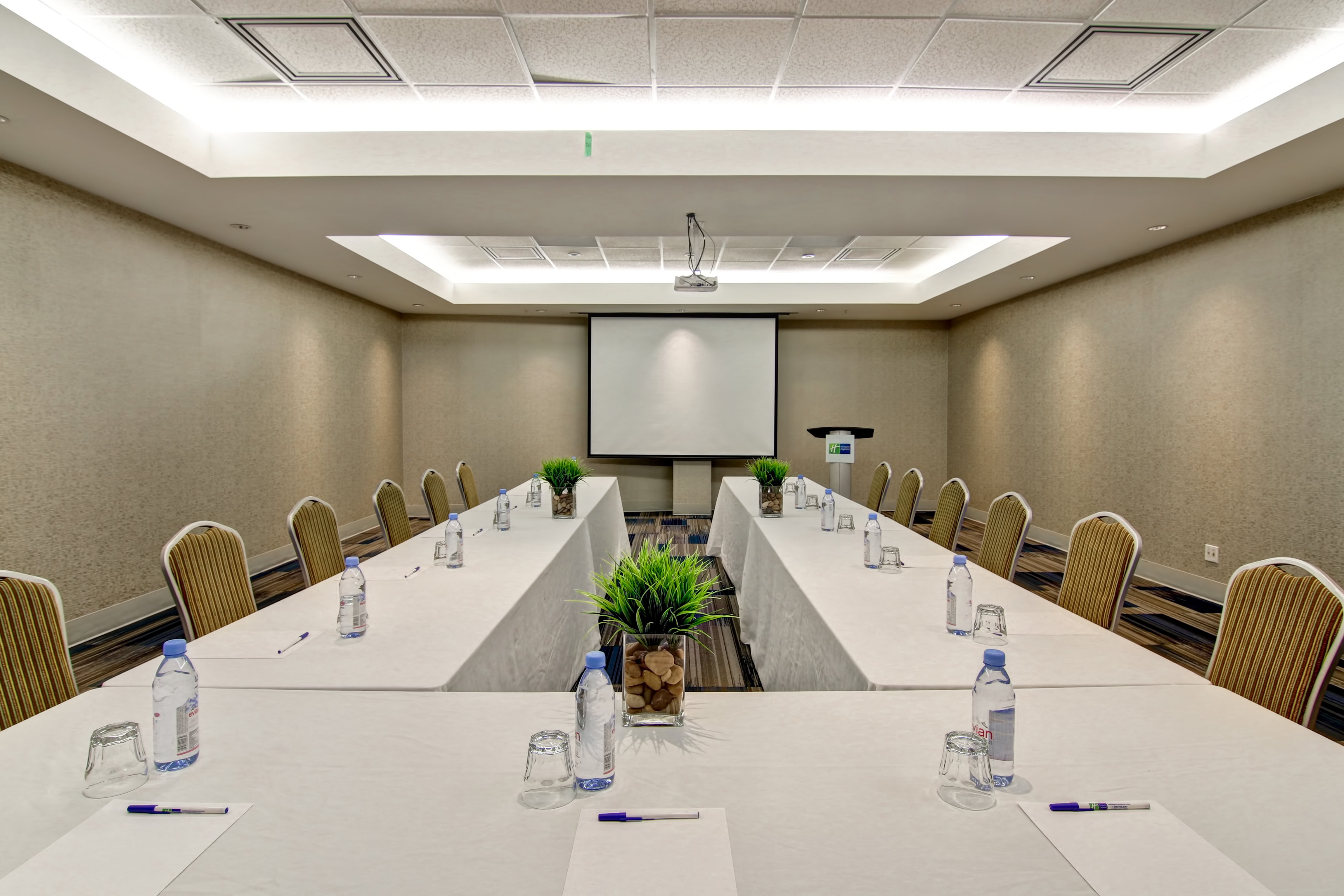 Holiday Inn Express Hotel & Suites Toronto Markham 41/50