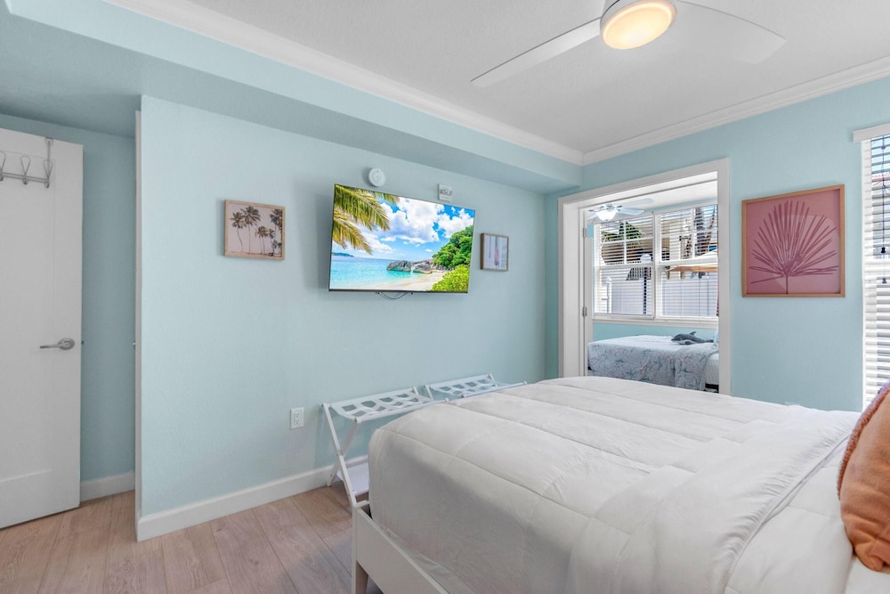 Barefoot Beach Resort 41/77