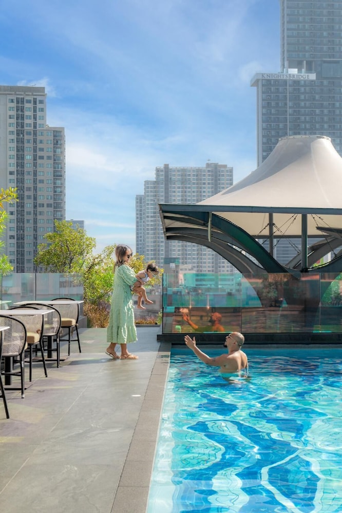 Ramada Plaza by Wyndham Bangkok Sukhumvit 48 44/50