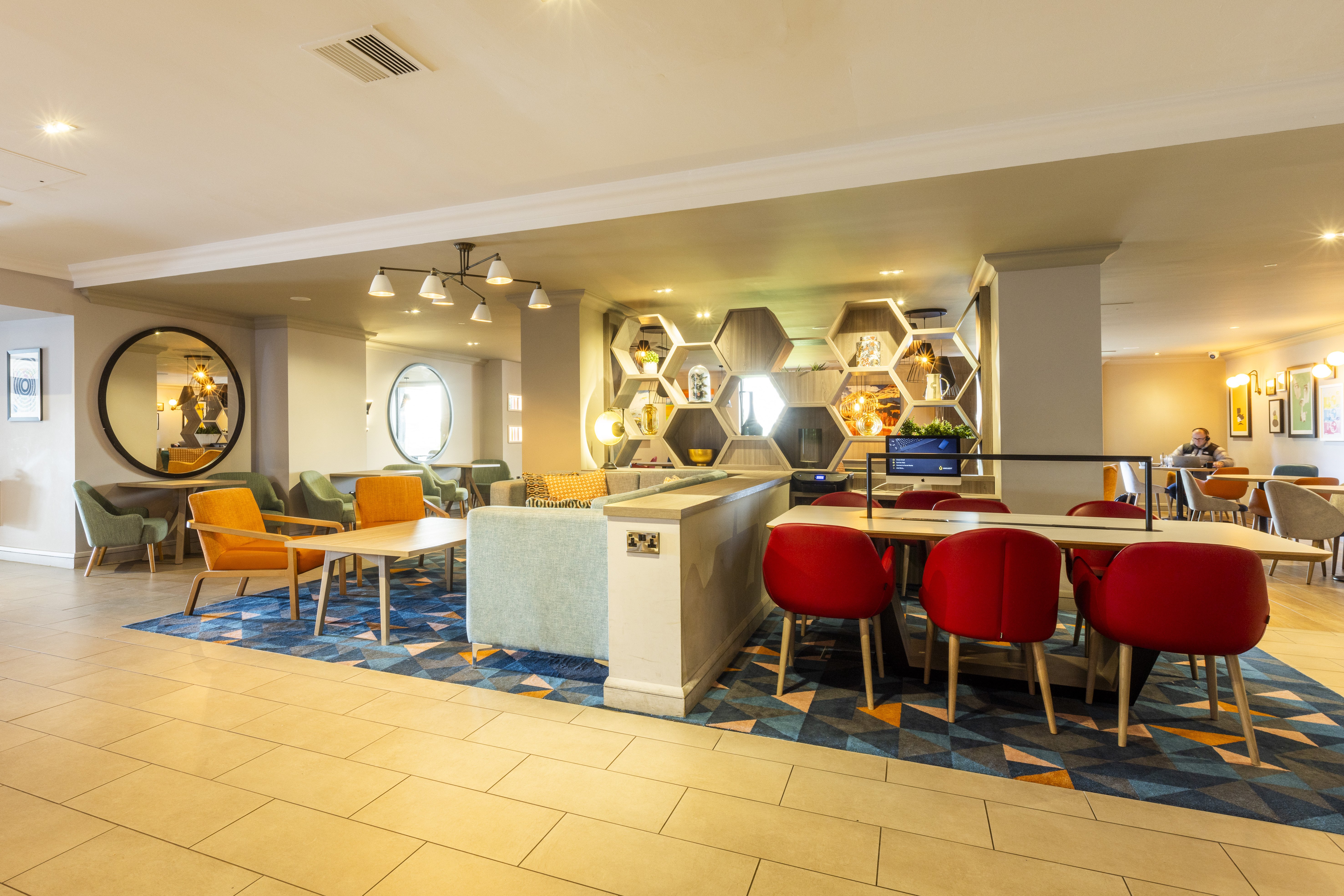 HOLIDAY INN GLASGOW AIRPORT 58/80