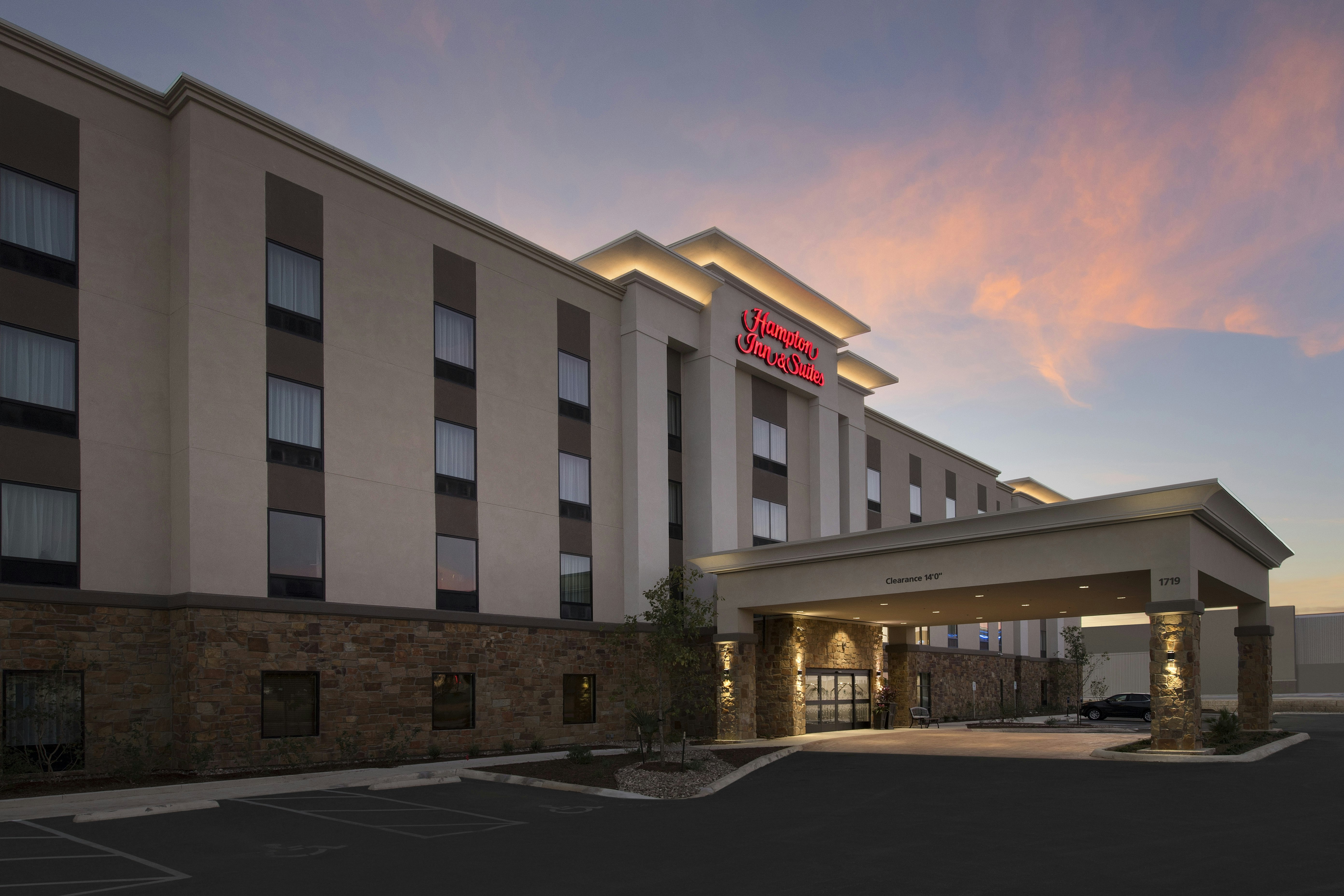 Hampton Inn & Suites San Antonio Lackland Afb Seaworld 36/36