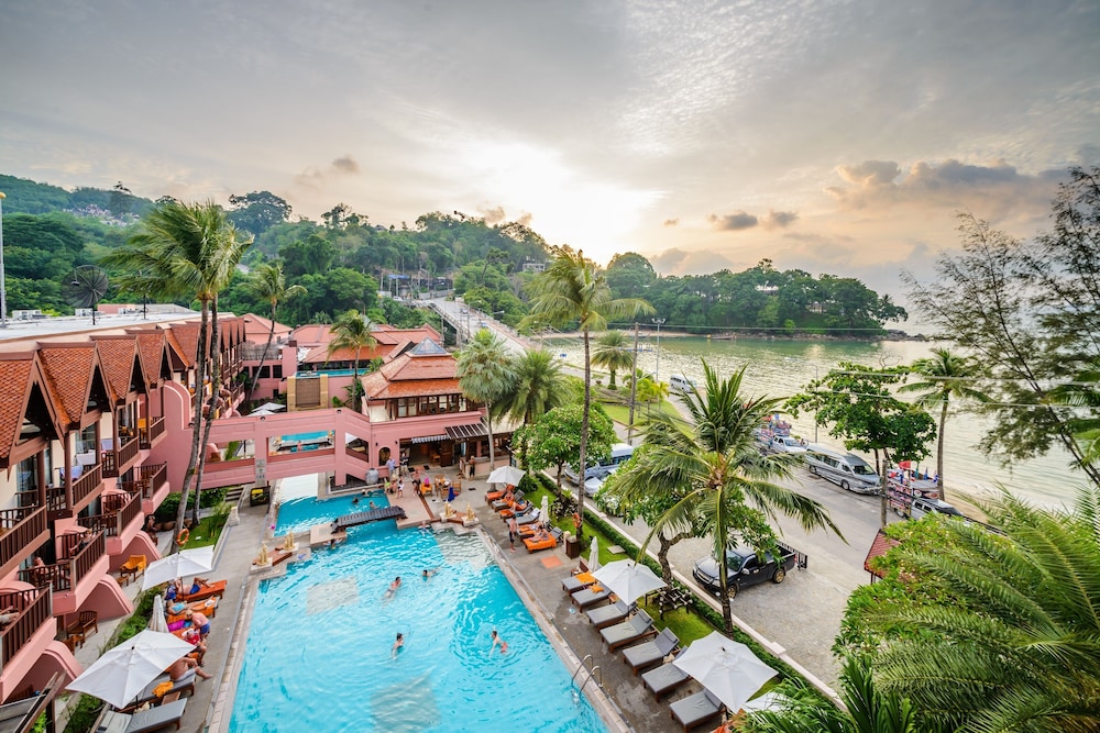 Seaview Patong Hotel 64/69